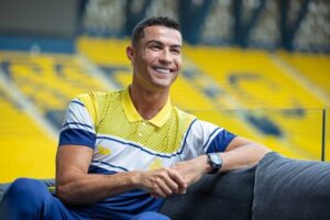 Cristiano Ronaldo - cầu thủ đẹp trai nhất thế giới