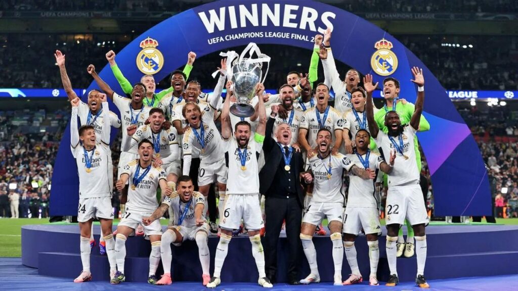Real Madrid dẫn đầu top đội bóng nổi tiếng nhất thế giới